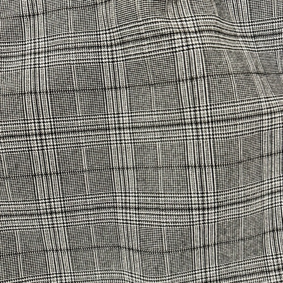 Tommy Hilfiger Women’s Ankle Plaid Gray Black Straight Pull on Pants Size 6 - Picture 8 of 10